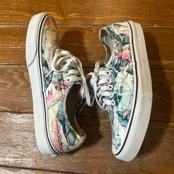 Vans Womens Size 9.5 Hawaiian Tropical White Floral Print Low Top Shoes - Picture 3 of 9